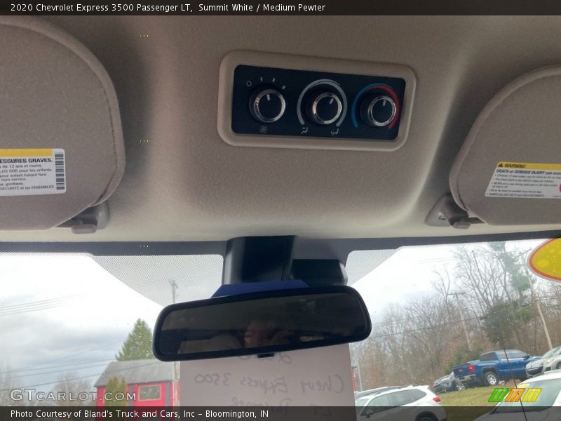 Summit White / Medium Pewter 2020 Chevrolet Express 3500 Passenger LT