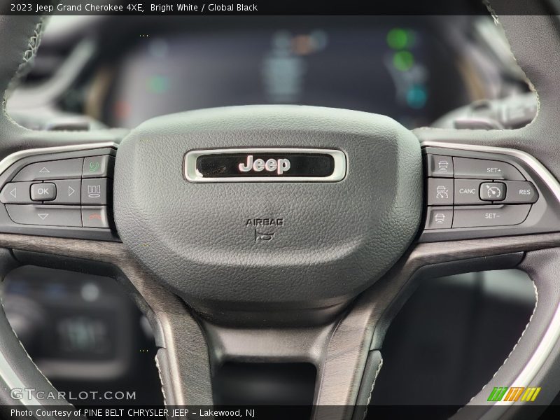 Bright White / Global Black 2023 Jeep Grand Cherokee 4XE