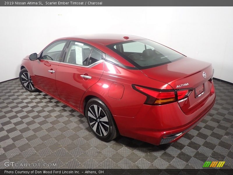 Scarlet Ember Tintcoat / Charcoal 2019 Nissan Altima SL