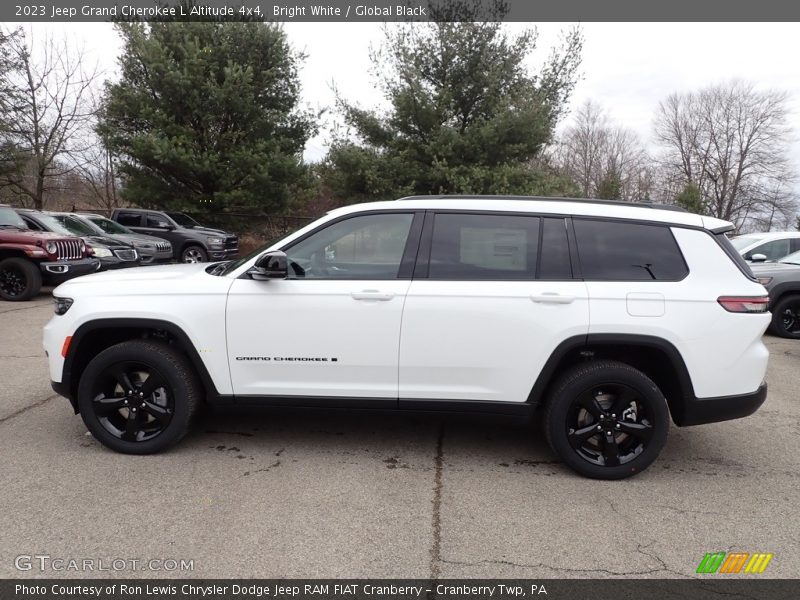 Bright White / Global Black 2023 Jeep Grand Cherokee L Altitude 4x4