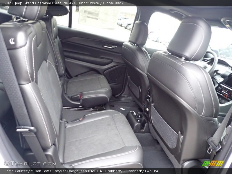 Bright White / Global Black 2023 Jeep Grand Cherokee L Altitude 4x4