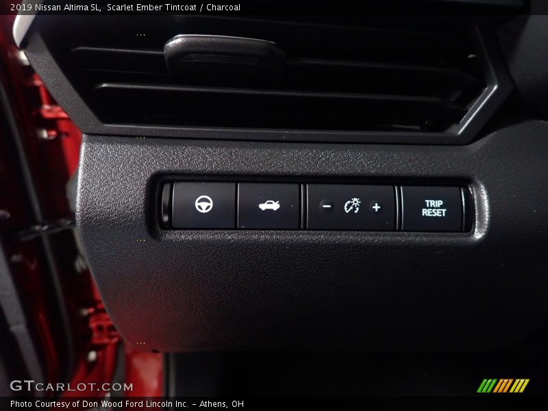 Scarlet Ember Tintcoat / Charcoal 2019 Nissan Altima SL