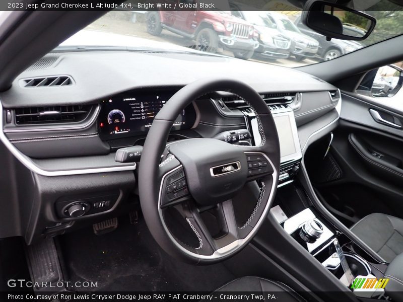 Bright White / Global Black 2023 Jeep Grand Cherokee L Altitude 4x4