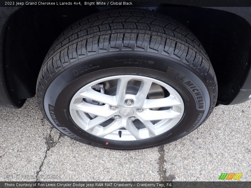  2023 Grand Cherokee L Laredo 4x4 Wheel