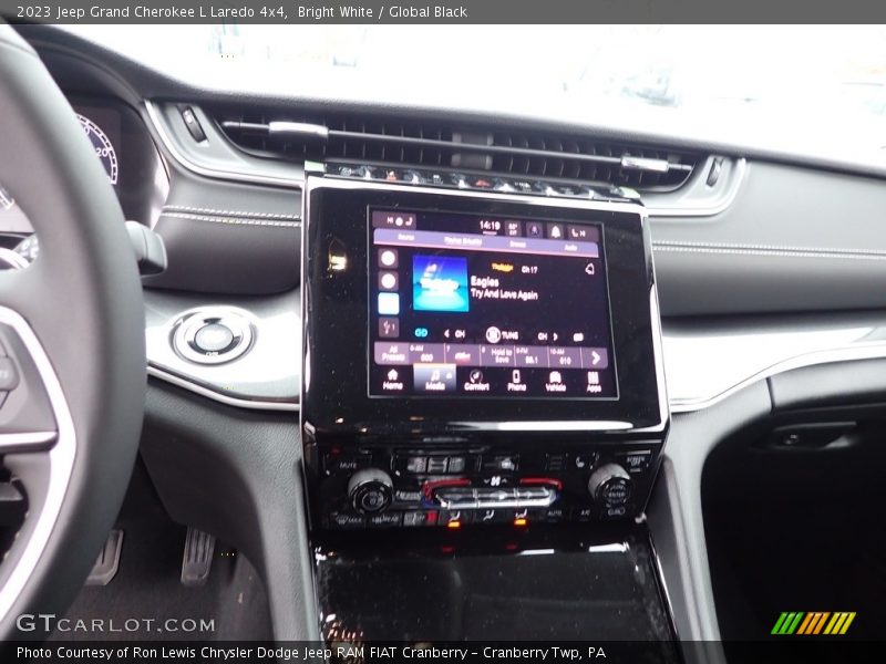 Bright White / Global Black 2023 Jeep Grand Cherokee L Laredo 4x4