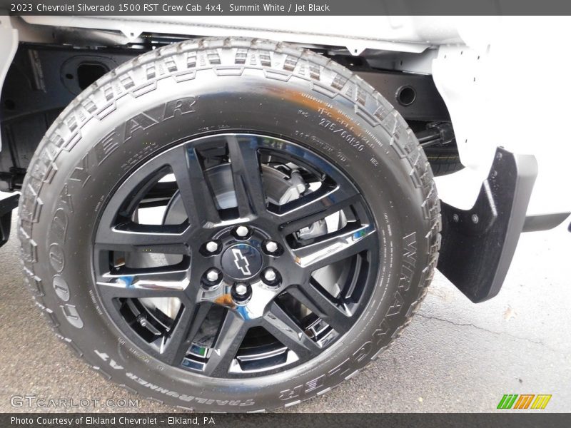Summit White / Jet Black 2023 Chevrolet Silverado 1500 RST Crew Cab 4x4