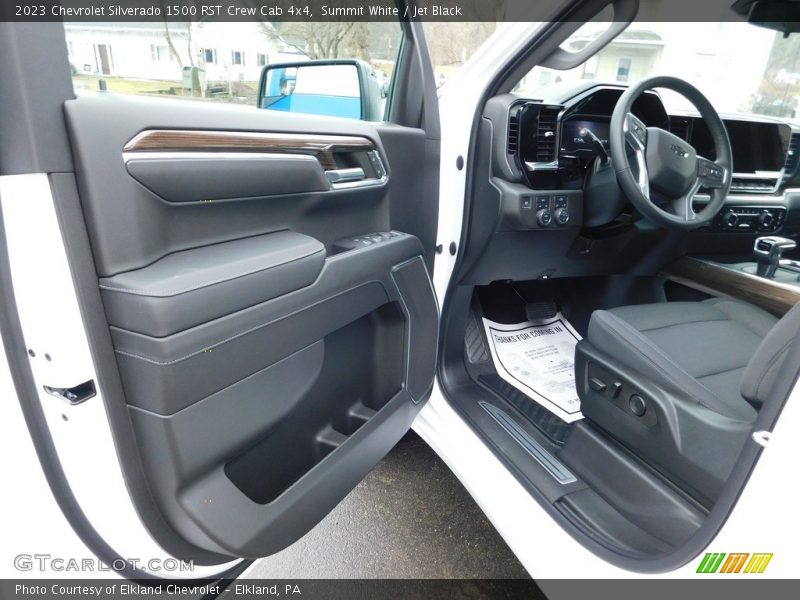 Summit White / Jet Black 2023 Chevrolet Silverado 1500 RST Crew Cab 4x4