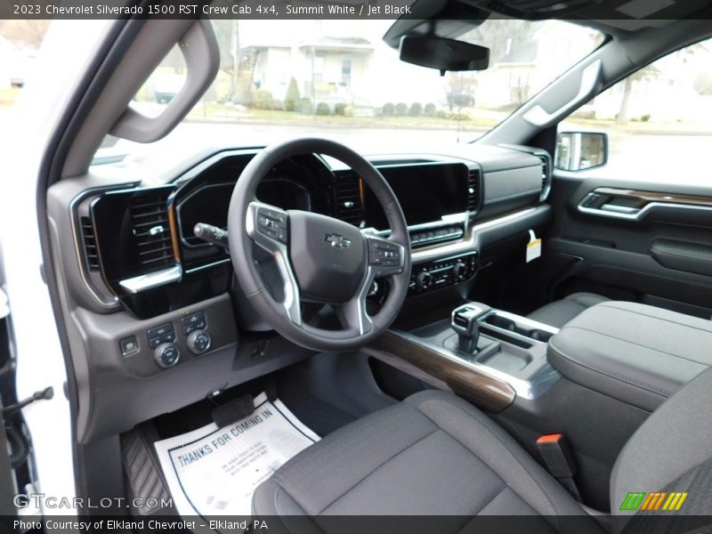 Summit White / Jet Black 2023 Chevrolet Silverado 1500 RST Crew Cab 4x4