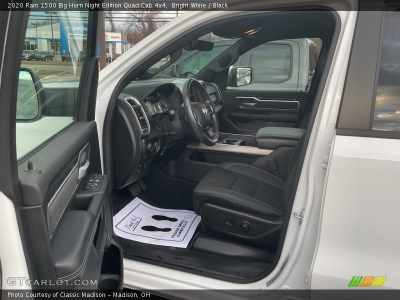 Bright White / Black 2020 Ram 1500 Big Horn Night Edition Quad Cab 4x4