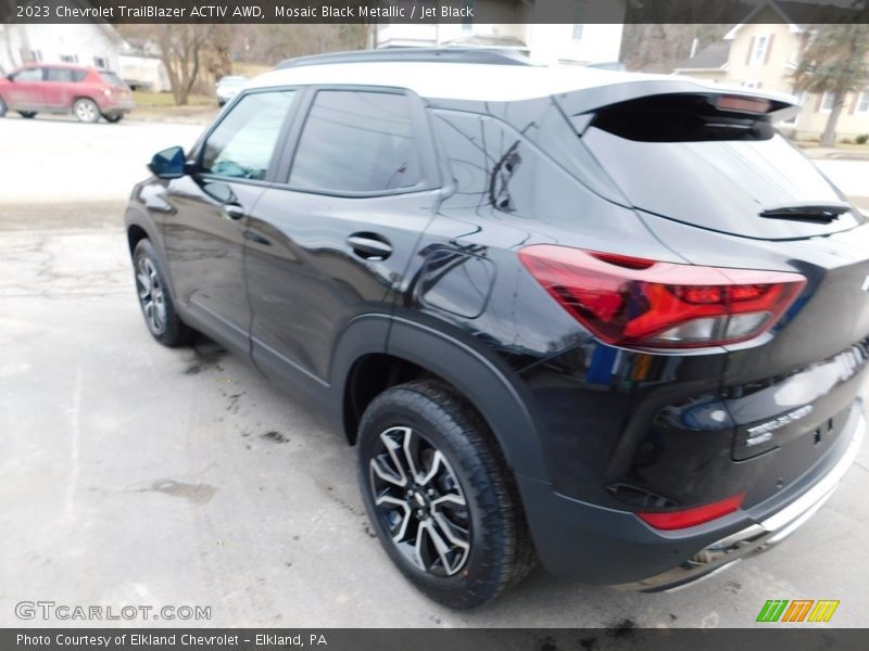 Mosaic Black Metallic / Jet Black 2023 Chevrolet TrailBlazer ACTIV AWD