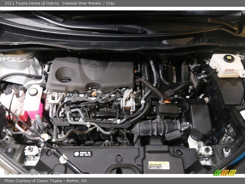 Celestial Silver Metallic / Gray 2021 Toyota Sienna LE Hybrid