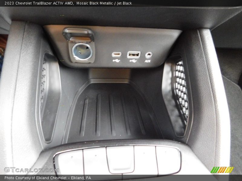 Mosaic Black Metallic / Jet Black 2023 Chevrolet TrailBlazer ACTIV AWD