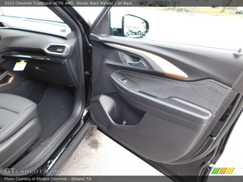 Mosaic Black Metallic / Jet Black 2023 Chevrolet TrailBlazer ACTIV AWD