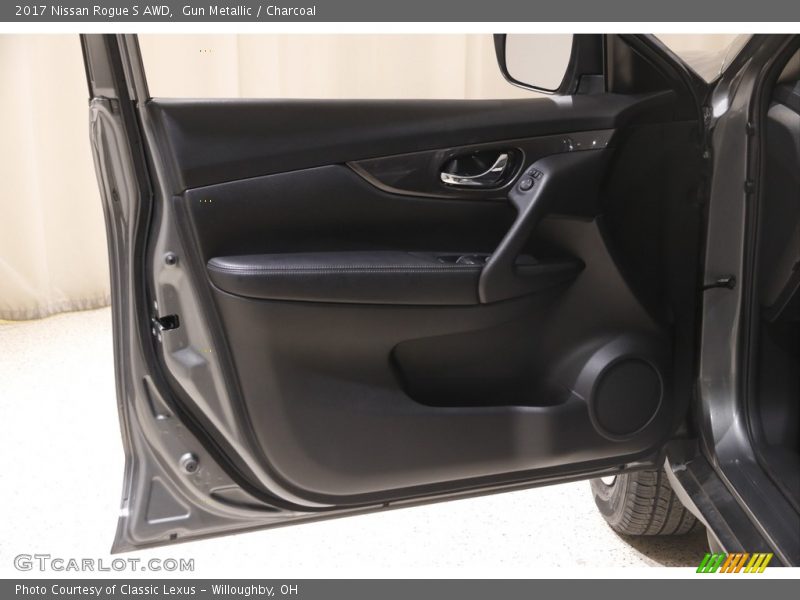 Gun Metallic / Charcoal 2017 Nissan Rogue S AWD