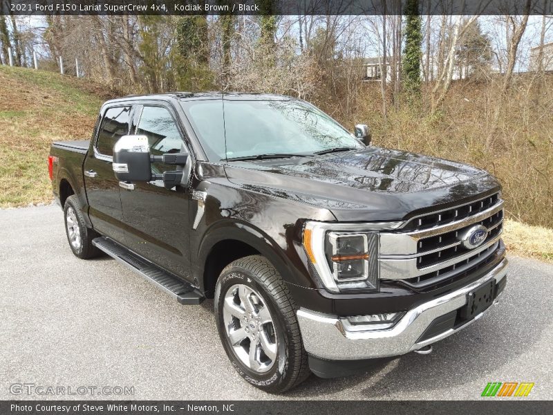 Front 3/4 View of 2021 F150 Lariat SuperCrew 4x4