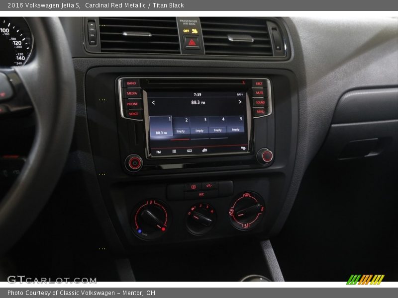 Controls of 2016 Jetta S