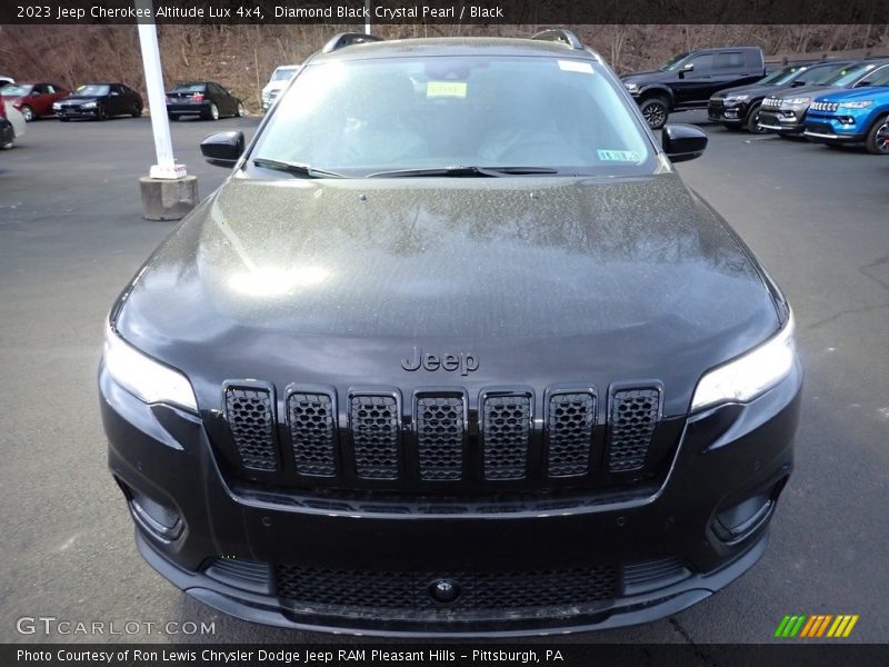 Diamond Black Crystal Pearl / Black 2023 Jeep Cherokee Altitude Lux 4x4