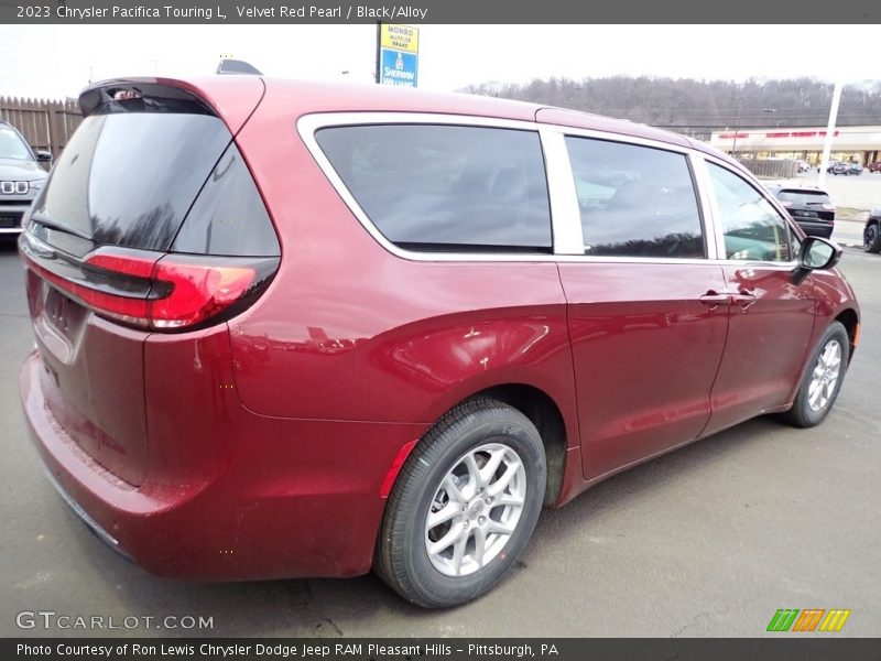 Velvet Red Pearl / Black/Alloy 2023 Chrysler Pacifica Touring L