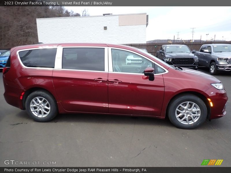Velvet Red Pearl / Black/Alloy 2023 Chrysler Pacifica Touring L