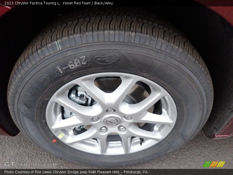 Velvet Red Pearl / Black/Alloy 2023 Chrysler Pacifica Touring L