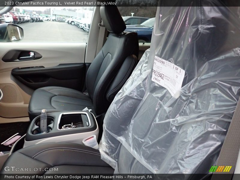 Velvet Red Pearl / Black/Alloy 2023 Chrysler Pacifica Touring L