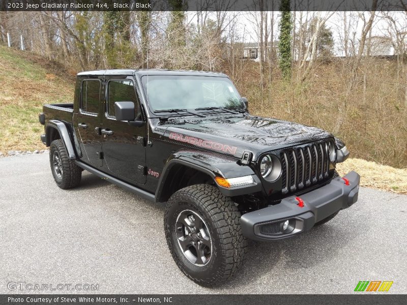 Front 3/4 View of 2023 Gladiator Rubicon 4x4
