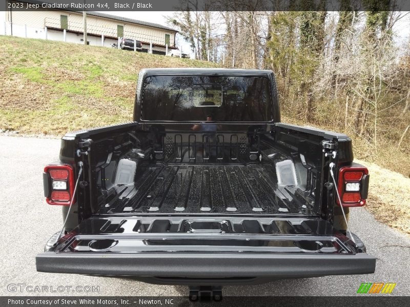 Black / Black 2023 Jeep Gladiator Rubicon 4x4