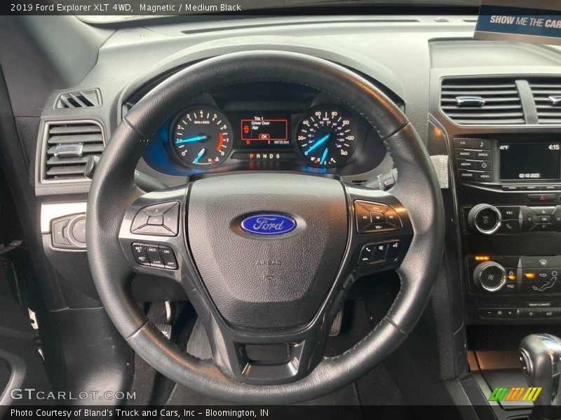 Magnetic / Medium Black 2019 Ford Explorer XLT 4WD