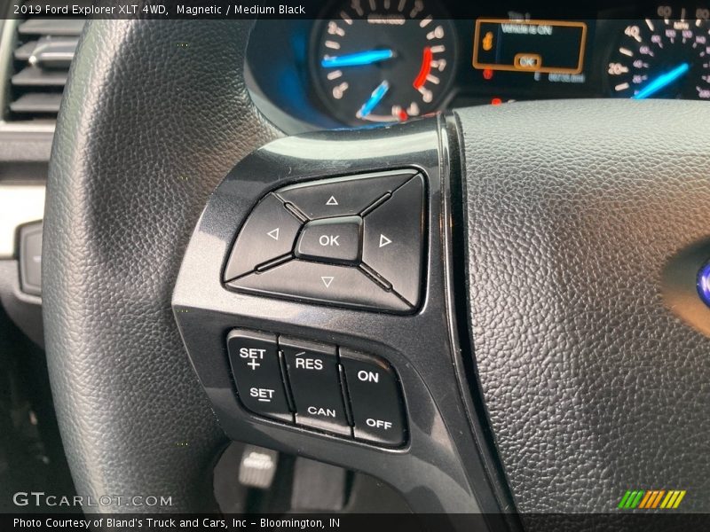 Magnetic / Medium Black 2019 Ford Explorer XLT 4WD