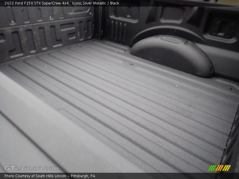Iconic Silver Metallic / Black 2022 Ford F150 STX SuperCrew 4x4