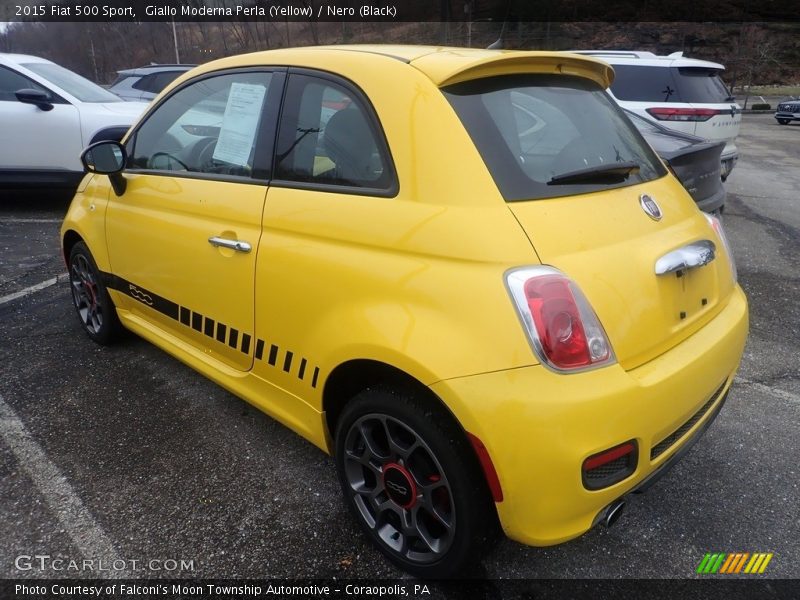 Giallo Moderna Perla (Yellow) / Nero (Black) 2015 Fiat 500 Sport