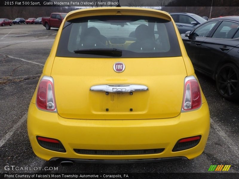 Giallo Moderna Perla (Yellow) / Nero (Black) 2015 Fiat 500 Sport