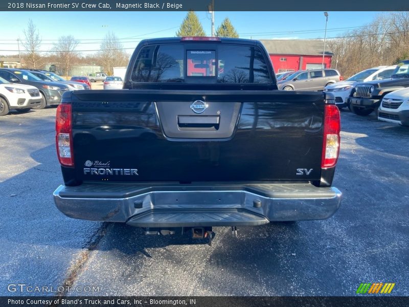 Magnetic Black / Beige 2018 Nissan Frontier SV Crew Cab