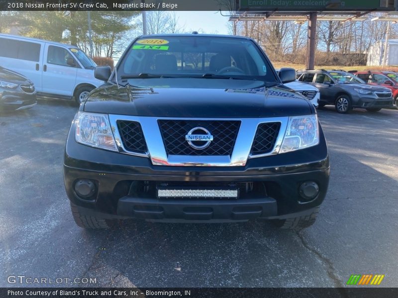 Magnetic Black / Beige 2018 Nissan Frontier SV Crew Cab