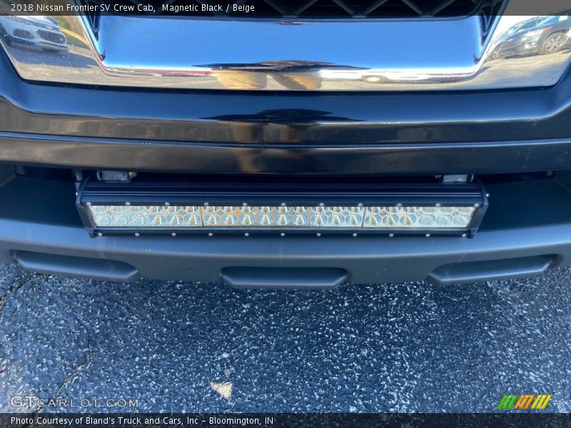 Magnetic Black / Beige 2018 Nissan Frontier SV Crew Cab