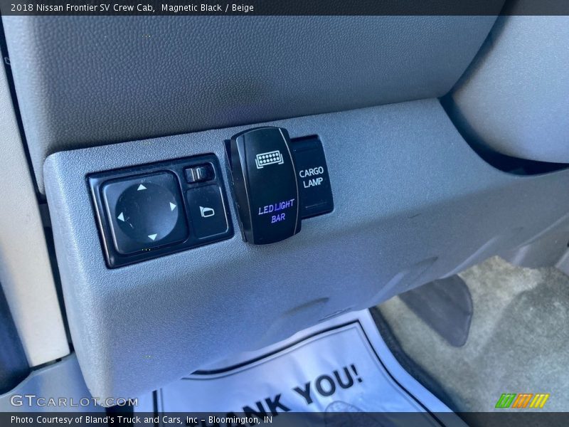 Controls of 2018 Frontier SV Crew Cab