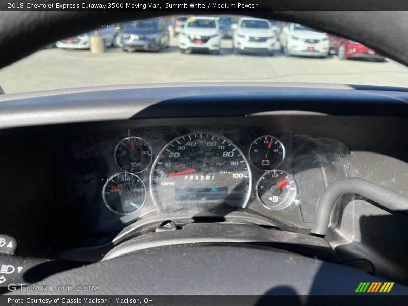 Summit White / Medium Pewter 2018 Chevrolet Express Cutaway 3500 Moving Van