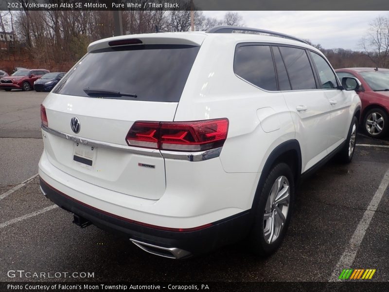 Pure White / Titan Black 2021 Volkswagen Atlas SE 4Motion
