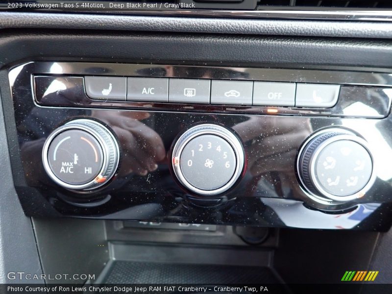 Deep Black Pearl / Gray/Black 2023 Volkswagen Taos S 4Motion