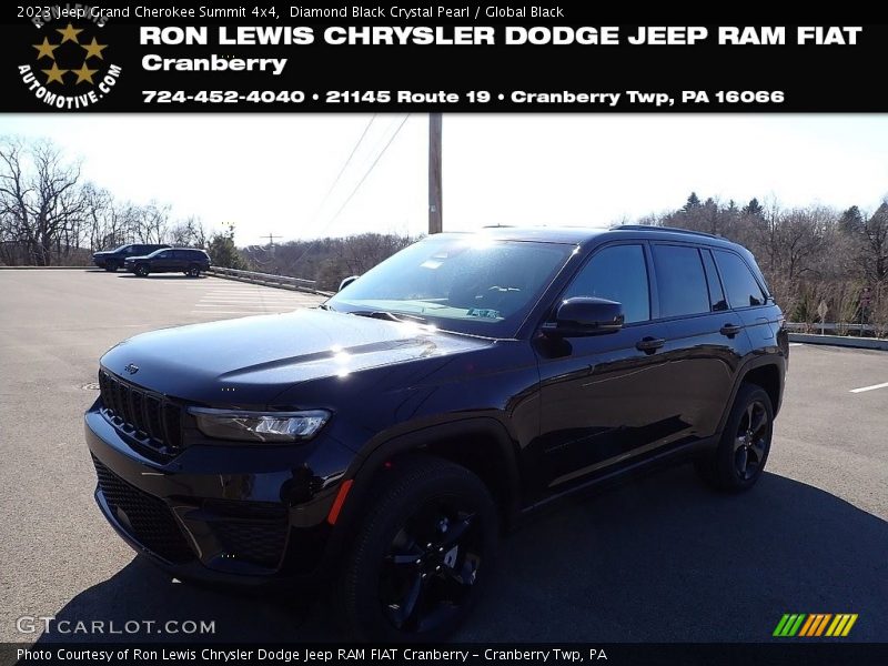 Diamond Black Crystal Pearl / Global Black 2023 Jeep Grand Cherokee Summit 4x4
