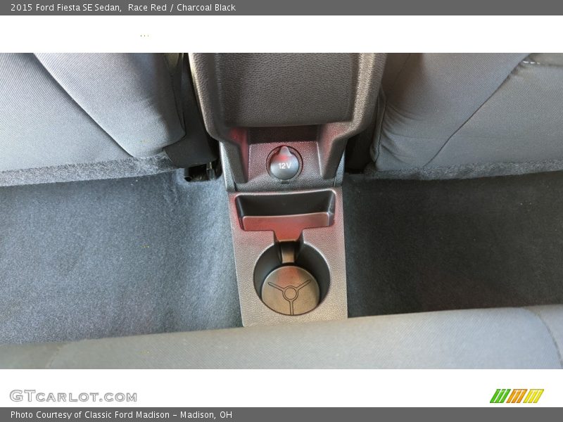 Race Red / Charcoal Black 2015 Ford Fiesta SE Sedan