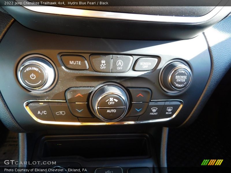 Hydro Blue Pearl / Black 2022 Jeep Cherokee Trailhawk 4x4