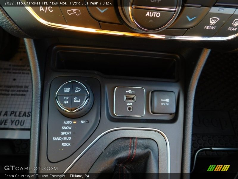 Hydro Blue Pearl / Black 2022 Jeep Cherokee Trailhawk 4x4