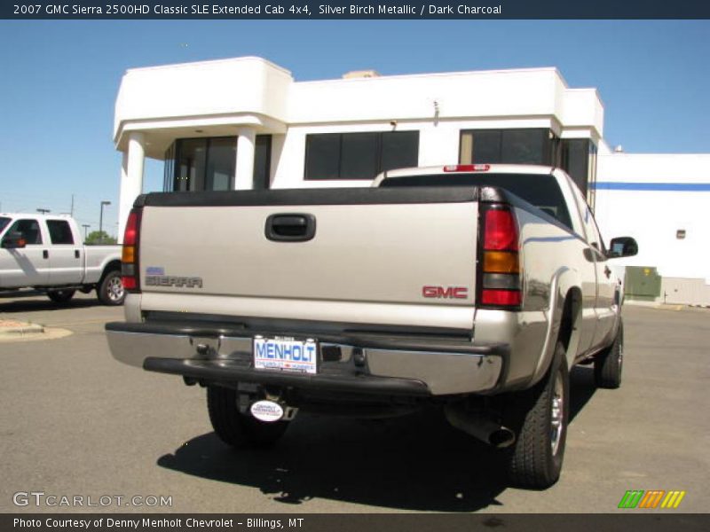 Silver Birch Metallic / Dark Charcoal 2007 GMC Sierra 2500HD Classic SLE Extended Cab 4x4