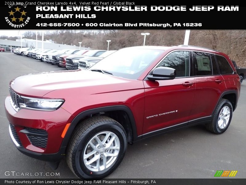 Velvet Red Pearl / Global Black 2023 Jeep Grand Cherokee Laredo 4x4