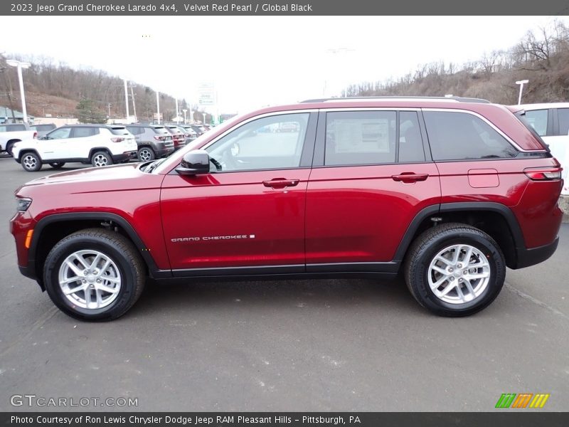  2023 Grand Cherokee Laredo 4x4 Velvet Red Pearl