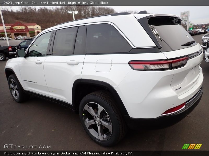Bright White / Global Black 2023 Jeep Grand Cherokee Limited 4x4