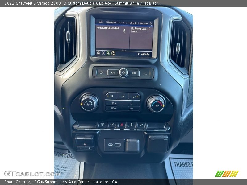 Summit White / Jet Black 2022 Chevrolet Silverado 2500HD Custom Double Cab 4x4