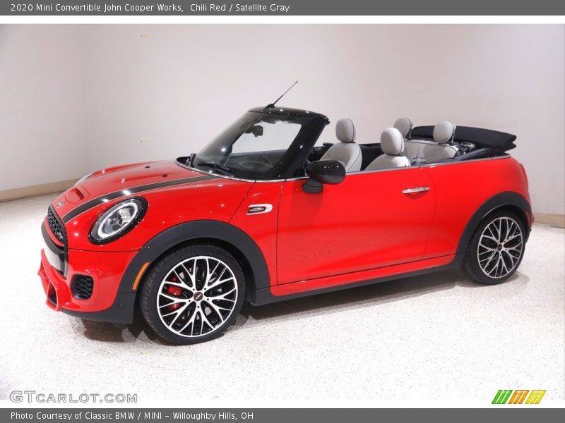 Front 3/4 View of 2020 Convertible John Cooper Works
