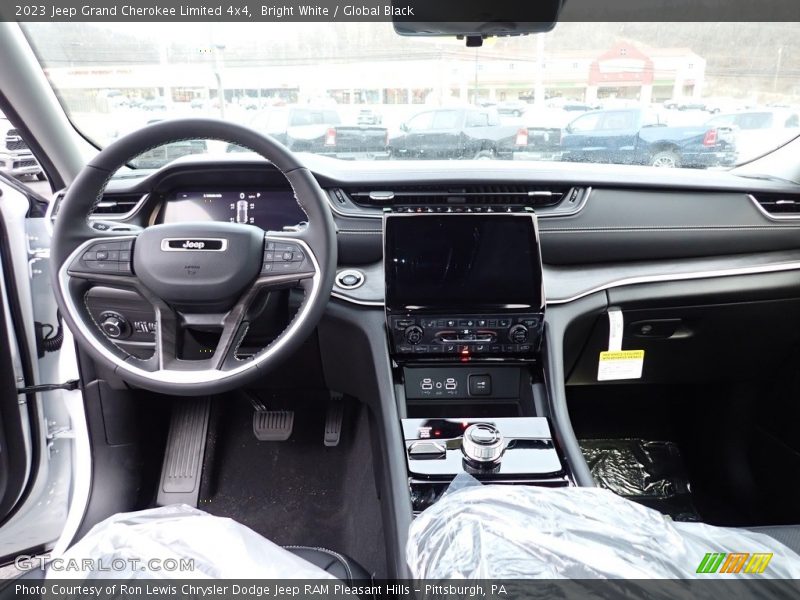 Bright White / Global Black 2023 Jeep Grand Cherokee Limited 4x4